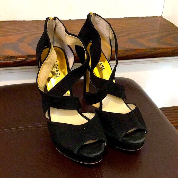 MK MICHAEL KORS Black Suede Peep Toe Gold Zipper Back High Heel Shoes Sz 8-1/2 - Picture 5 of 11